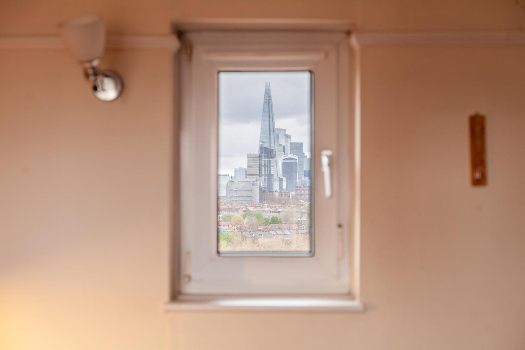 Elegant 1Br Flat With Balcony & City View, Walworth ロンドン エクステリア 写真