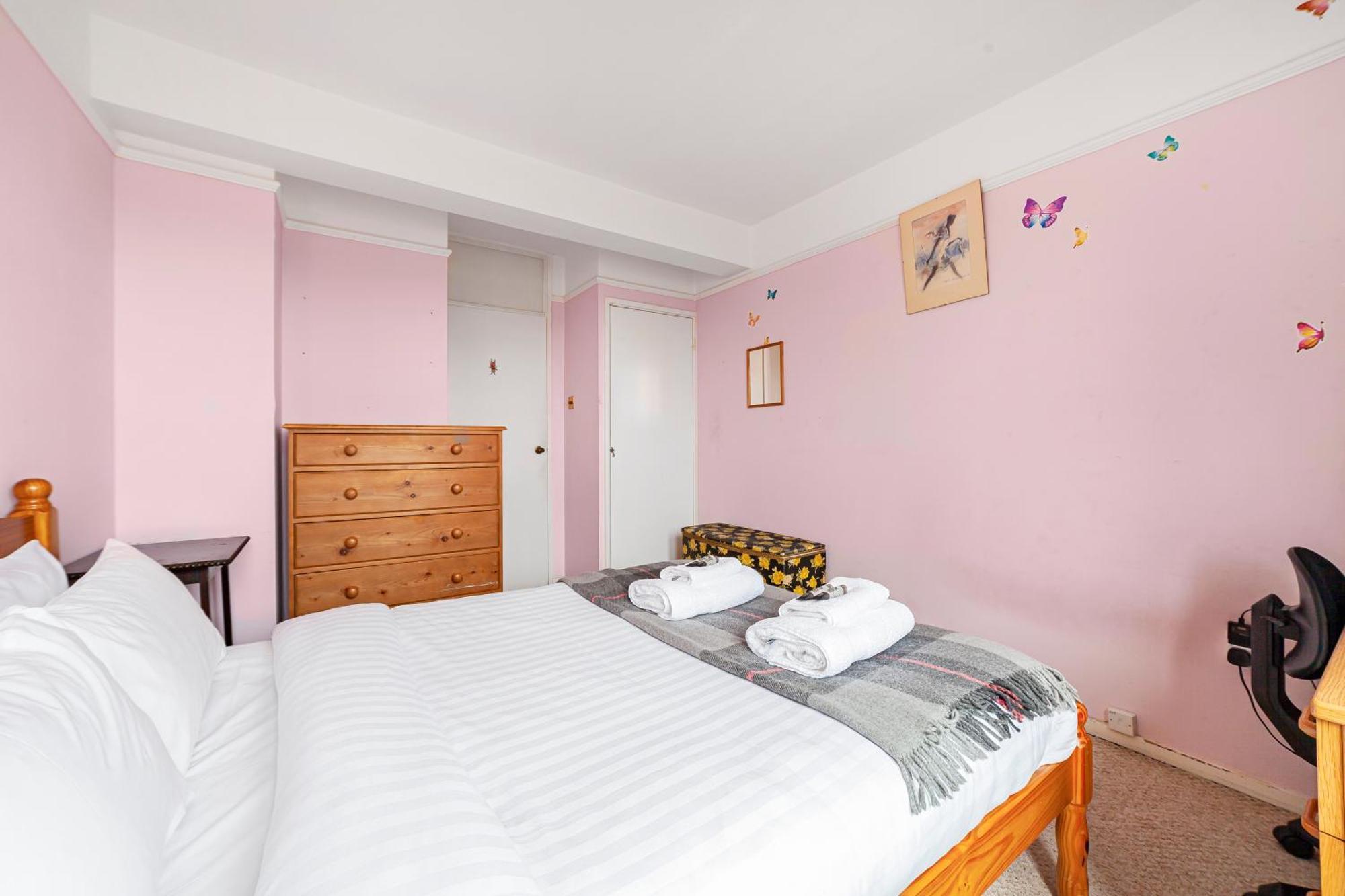 Elegant 1Br Flat With Balcony & City View, Walworth ロンドン エクステリア 写真